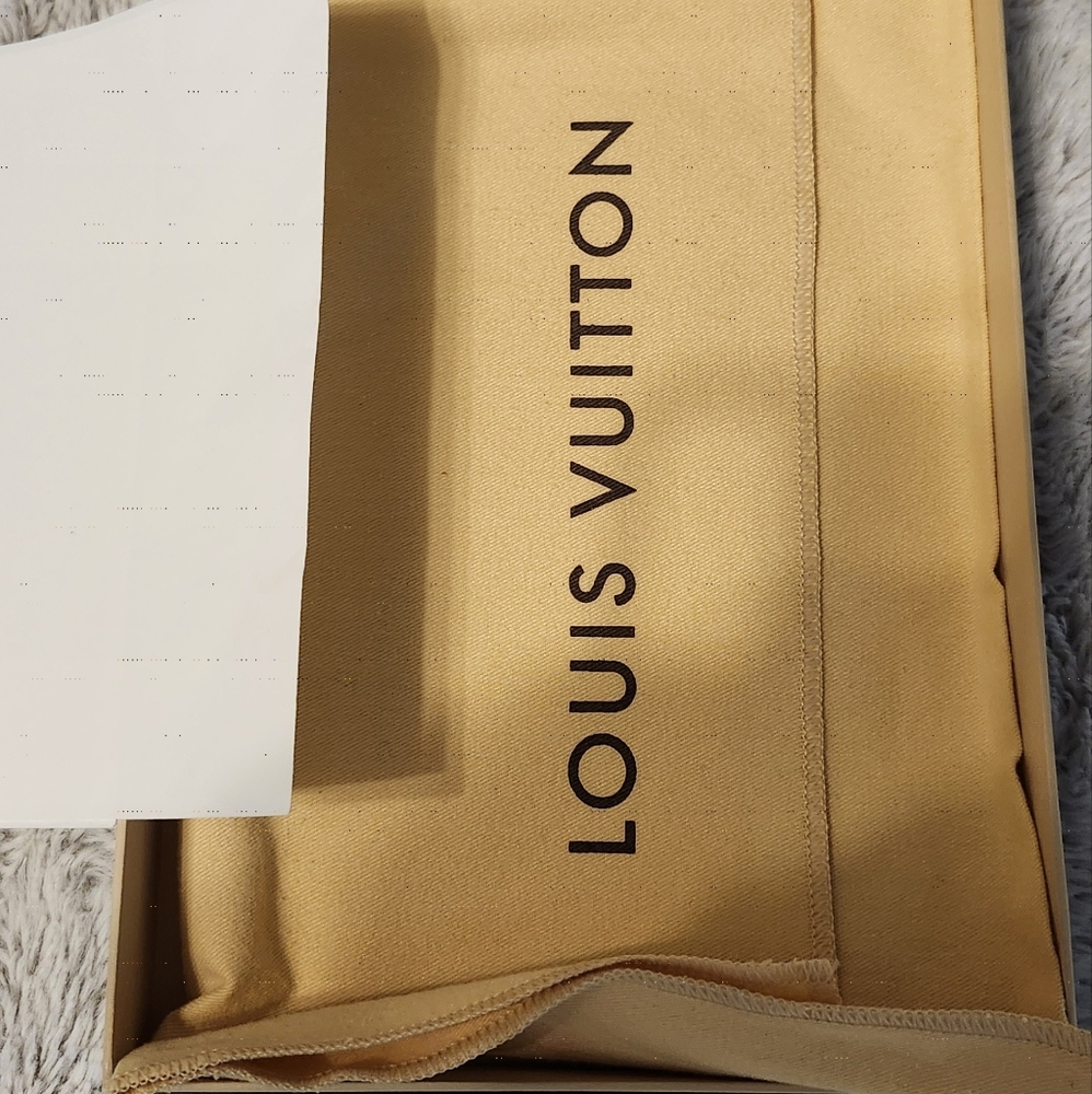LV Authentic Box